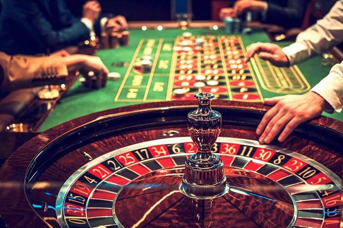 How to crack and win online casino games?