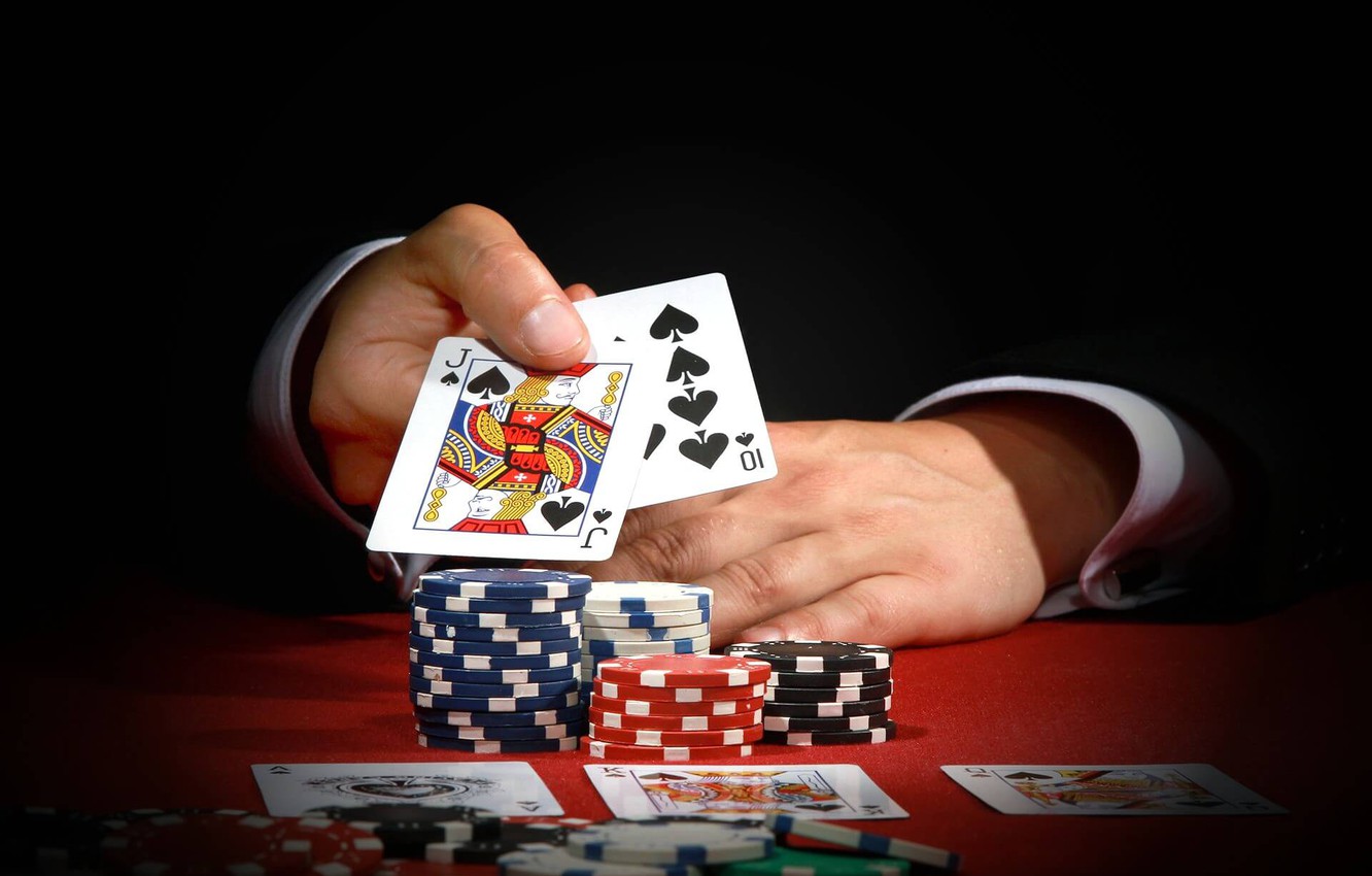 Can You Play Poker Online For Money